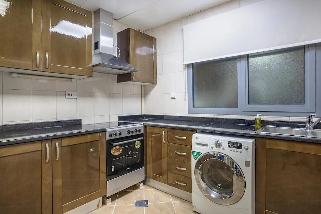 Huge 2 Bedroom Apartment Beach Front Abu Zabi